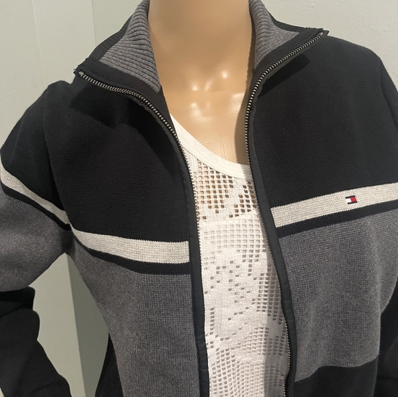 Tommy Hilfiger Warm Up Front Zip Jacket In Size XS  New With Tags! - Picture 2 of 11